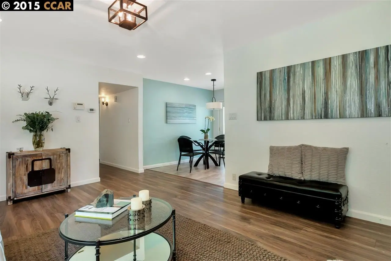 1215 REDWOOD DR — completed, photograph 4