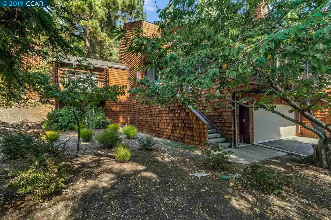 140 Ravenhill Rd — completed