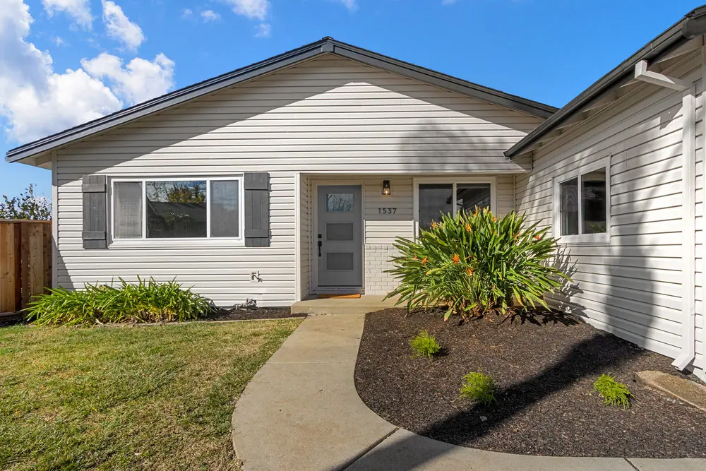 1537 Laverne Ct — completed