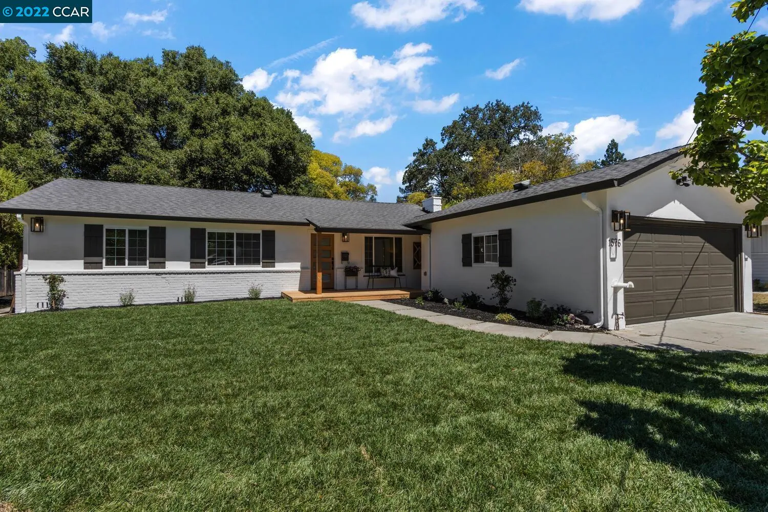 1576 Brentwood Ct — completed, photograph 2