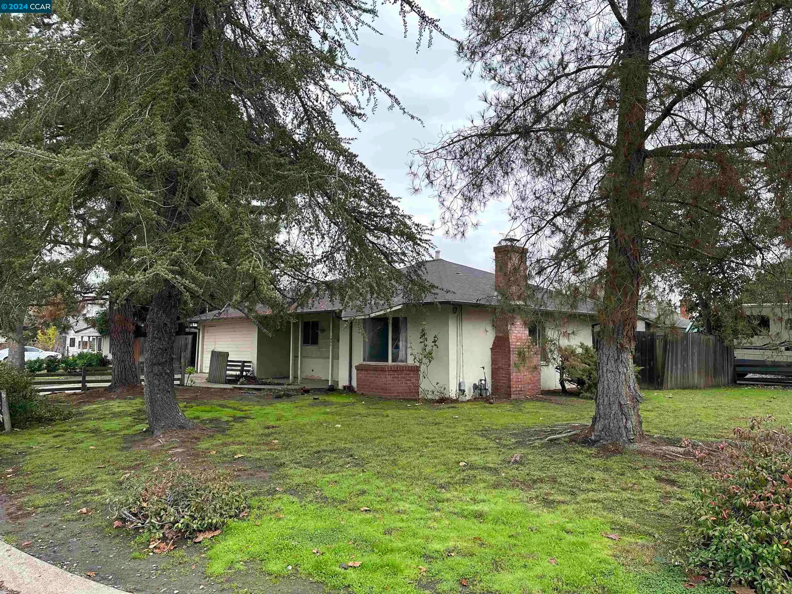 1991 Maybelle Dr — original condition, photograph 1