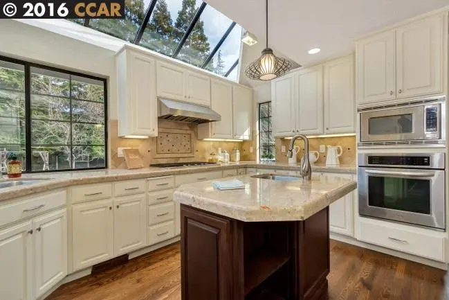 203 AMIGO LN — completed, photograph 3