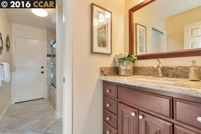 203 AMIGO LN — completed, photograph 9