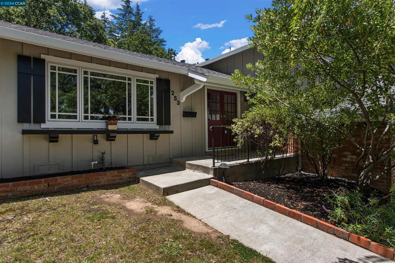 253 Valley Dr — completed, photograph 3