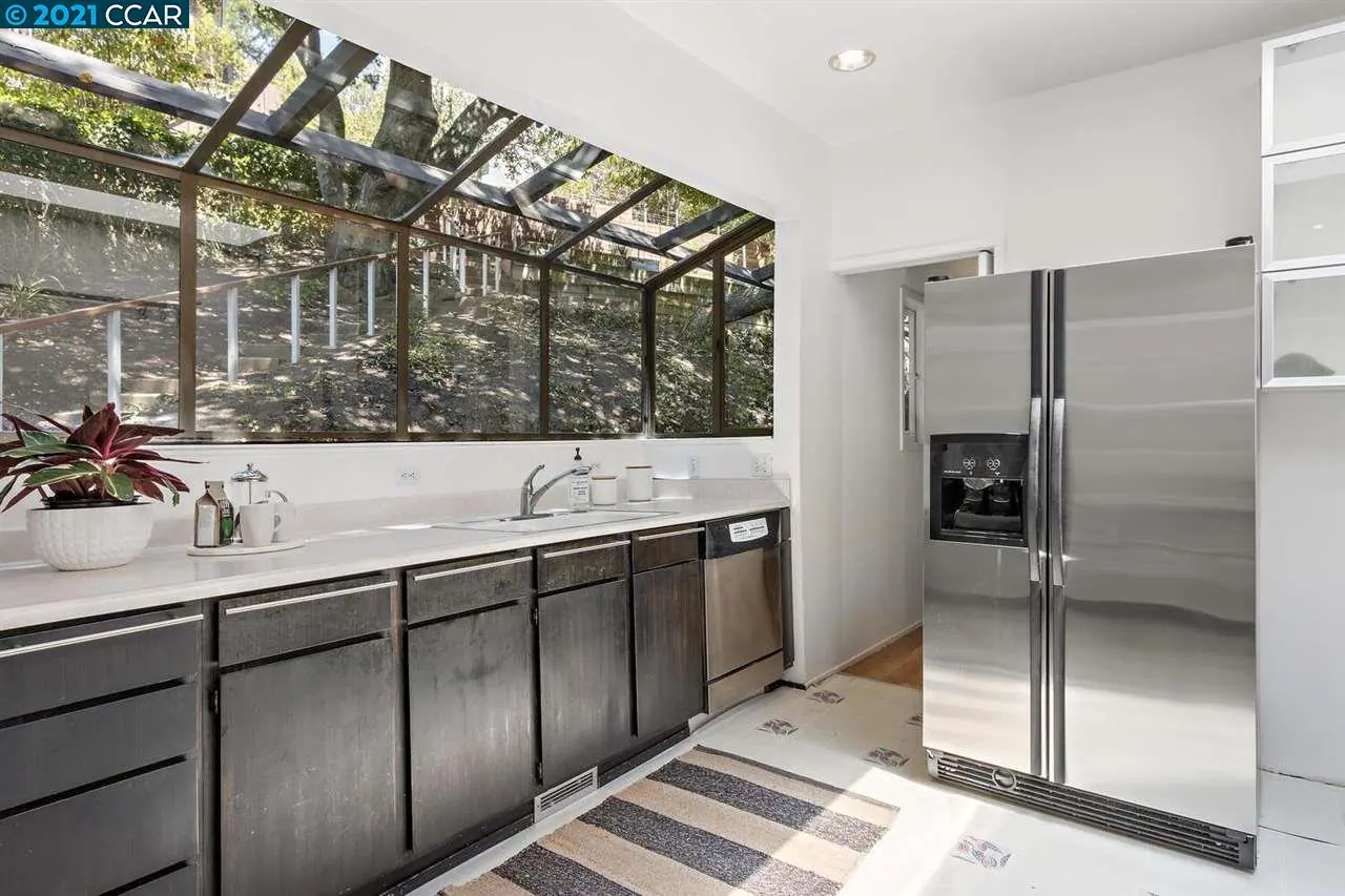 277 Amherst Ave — completed, photograph 10