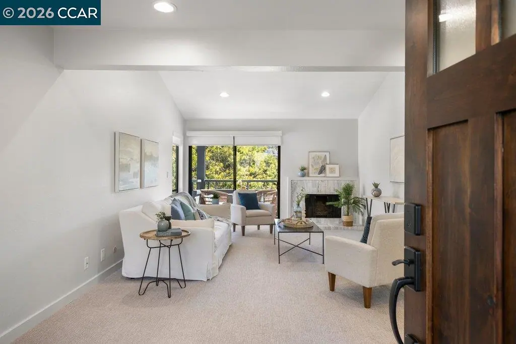 3674 Rossmoor PKWY #5 — completed
