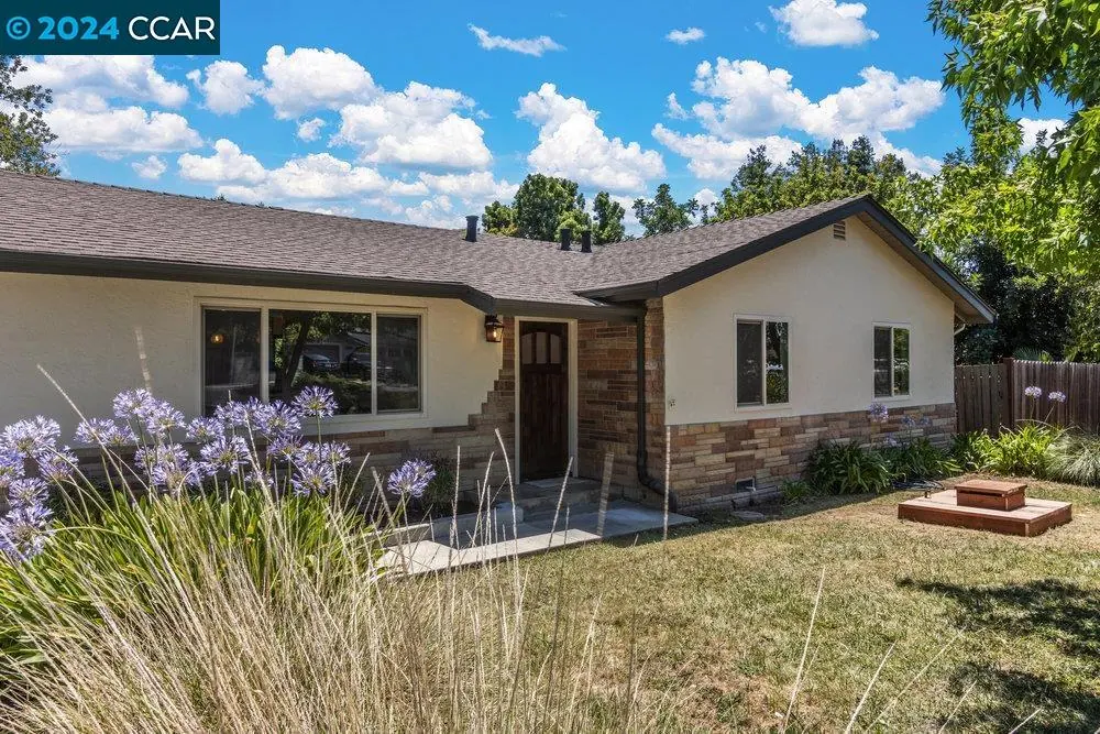 3703 San Michelle Dr — completed, photograph 2