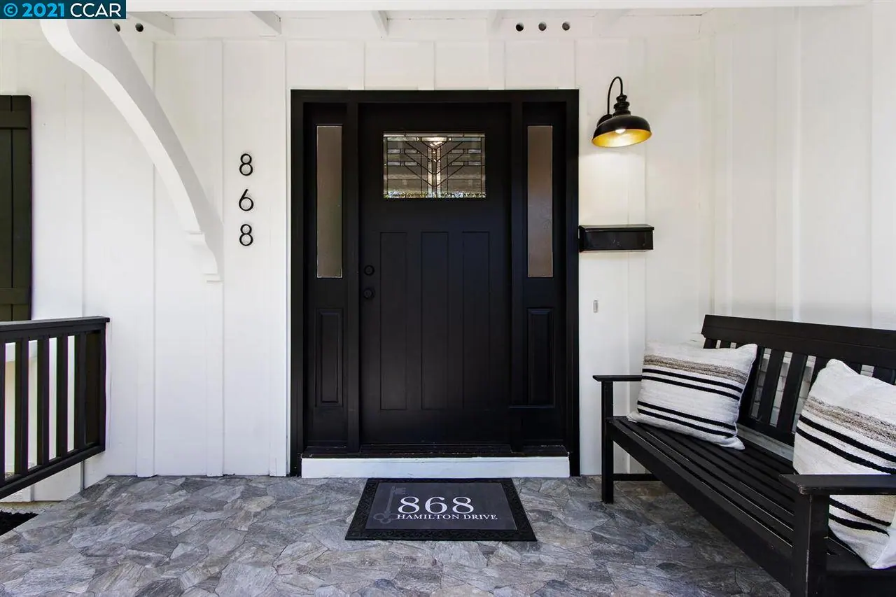 868 Hamilton Dr — completed, photograph 3