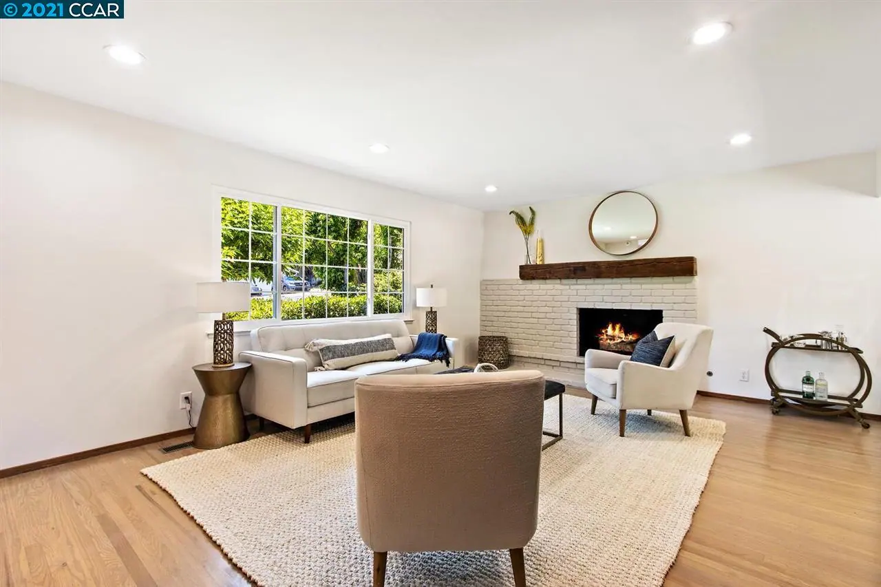 868 Hamilton Dr — completed, photograph 7